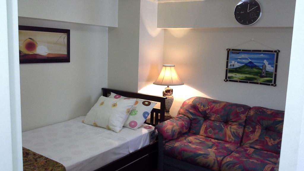 California Garden Square Apartment